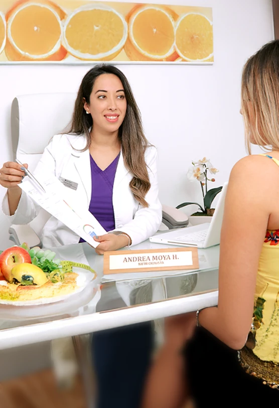 nutricionista Andrea Moya especialista en SIBO